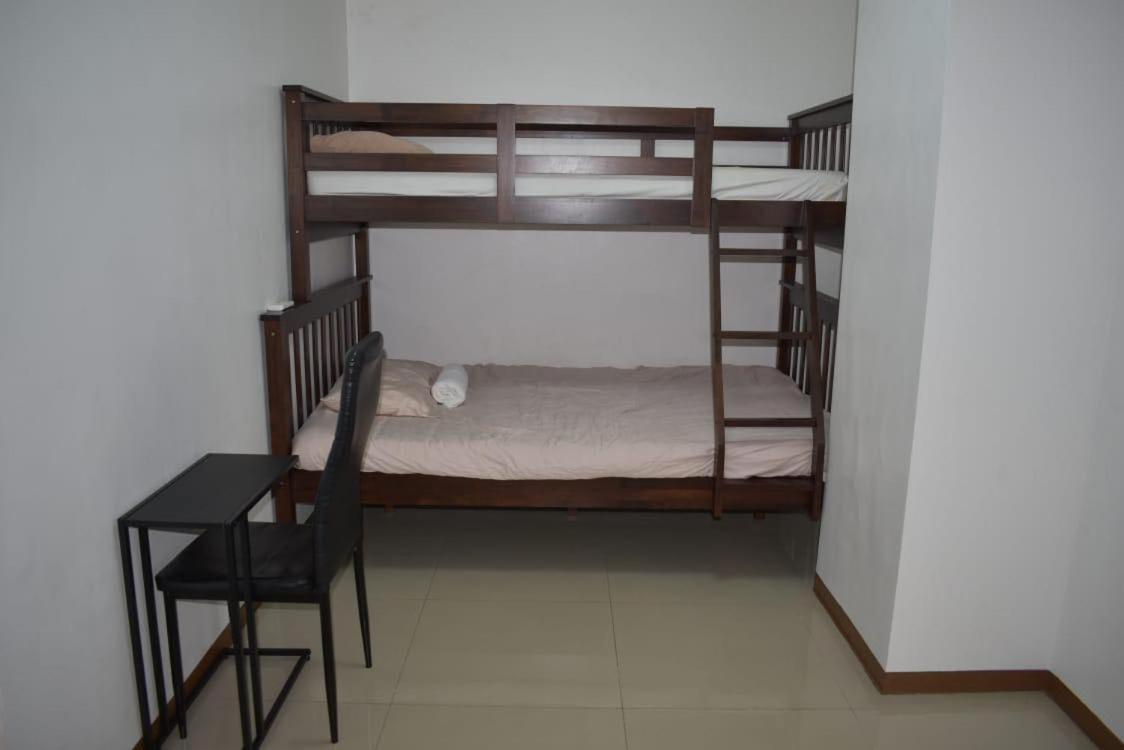 Affordable Makati Apt Manila Exterior foto