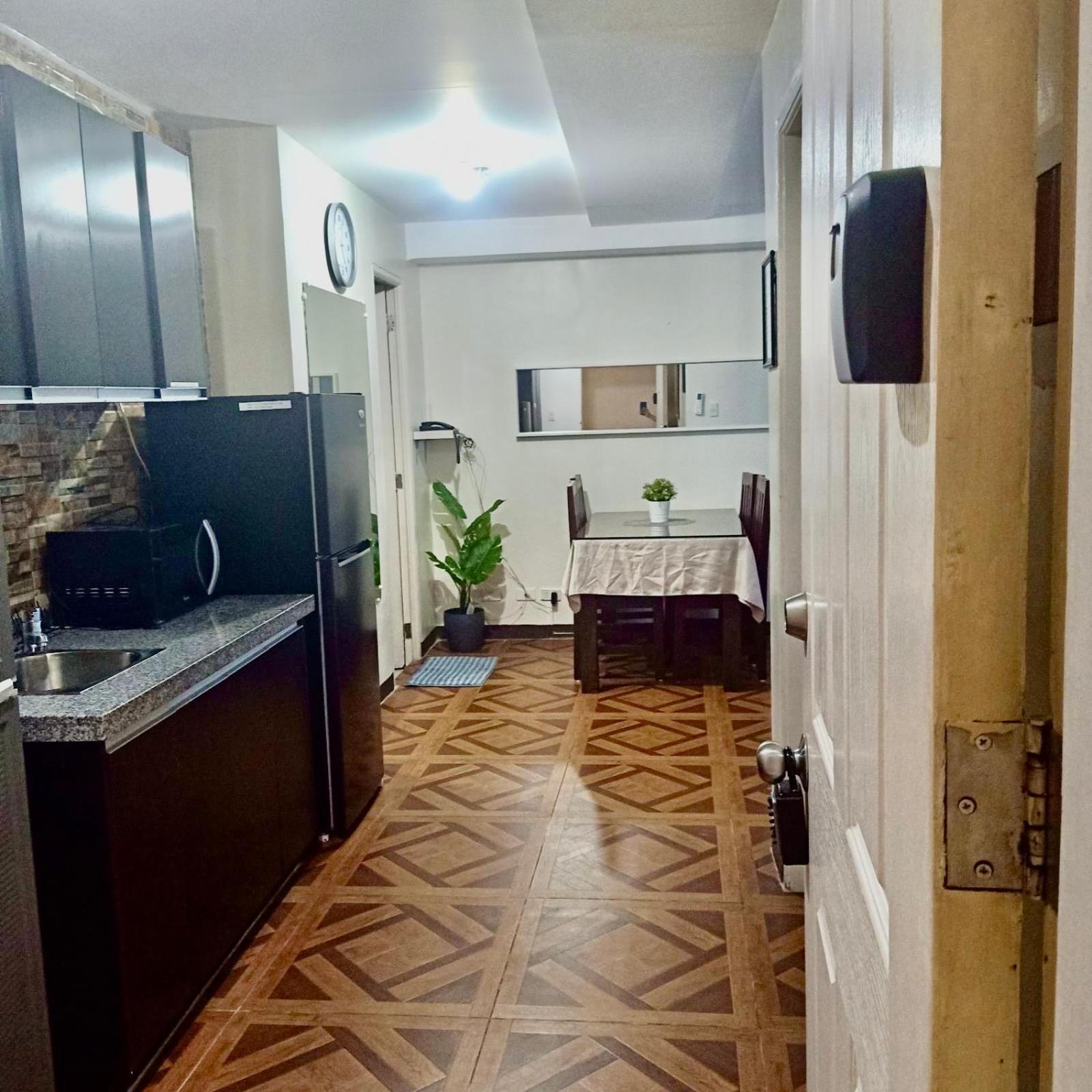 Affordable Makati Apt Manila Exterior foto